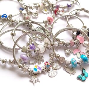 Pack x 6 Pulseras Charms